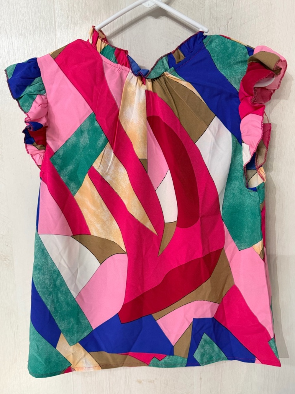 SHEIN Multicolor Abstract Ruffle Sleeve Top in Pink & Blue